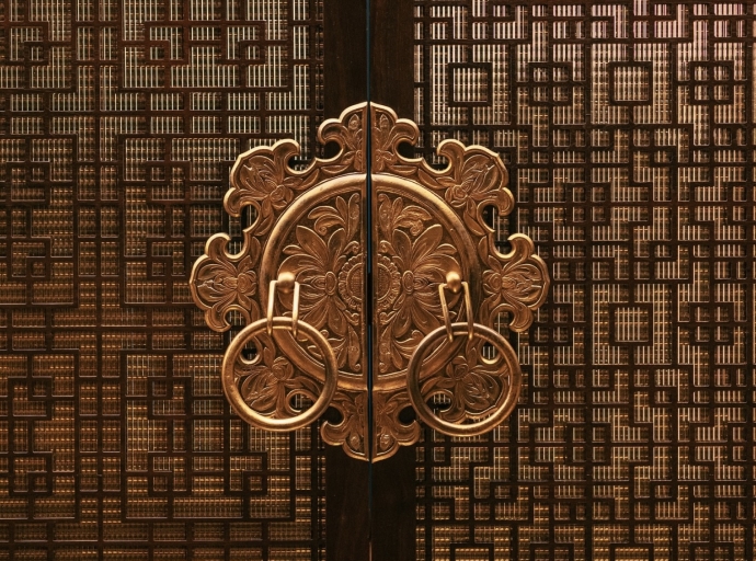 Hanu: Korean Sophistication Above the Palm