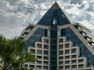 Raffles Dubai — A Luxurious Arabian Palace in the Heart of the City