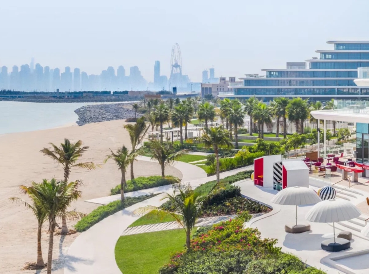 W Dubai – The Palm — Vibrant Luxury with a Playful Edge on Dubai’s Iconic Crescent