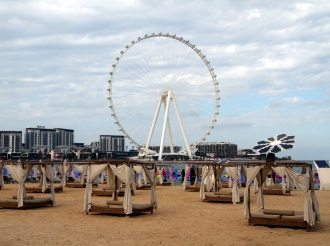 Ain Dubai: Elevating the Skyline in Steel and Light