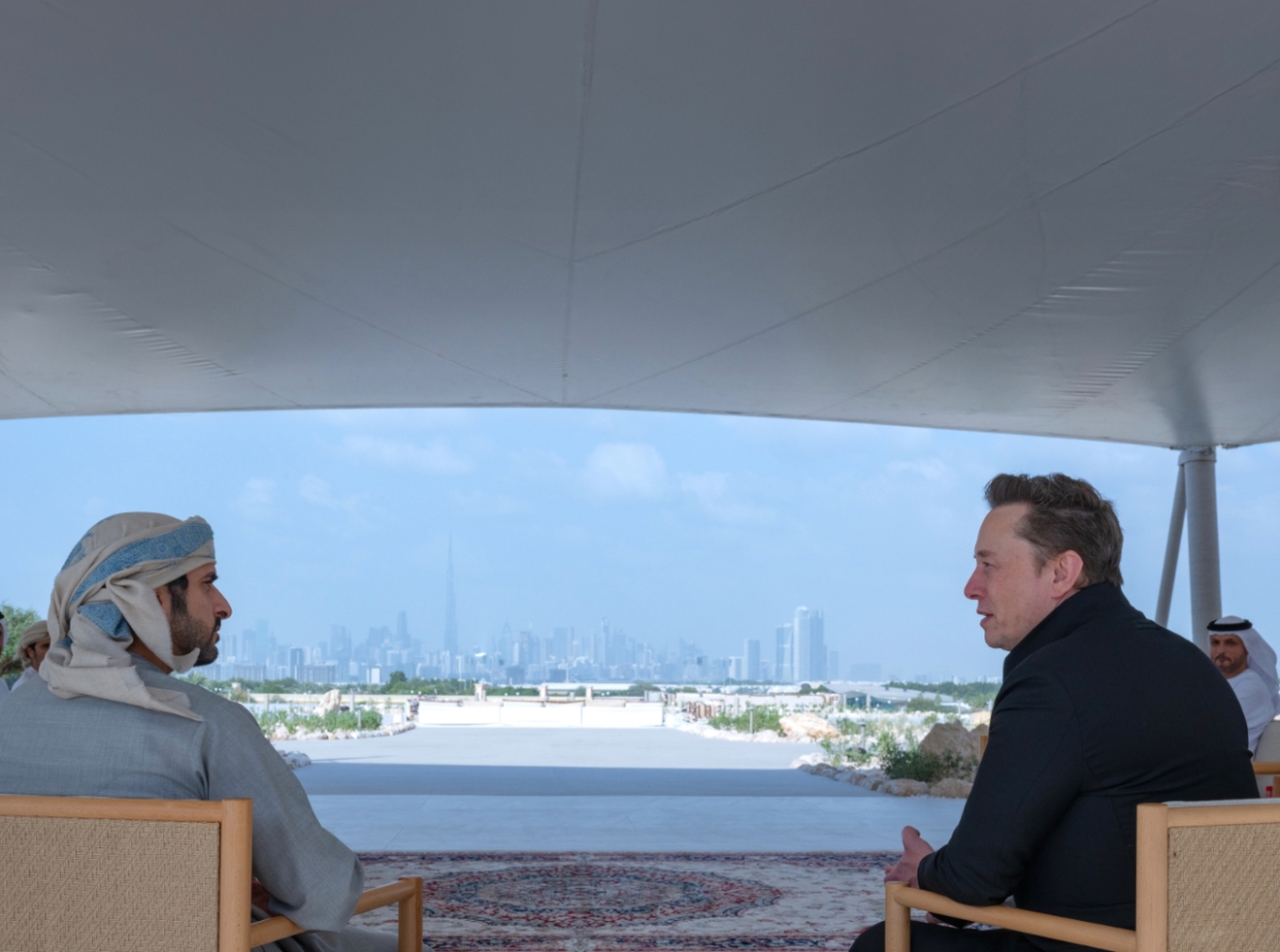 Hamdan bin Mohammed Meets Elon Musk to Discuss Technology Cooperation