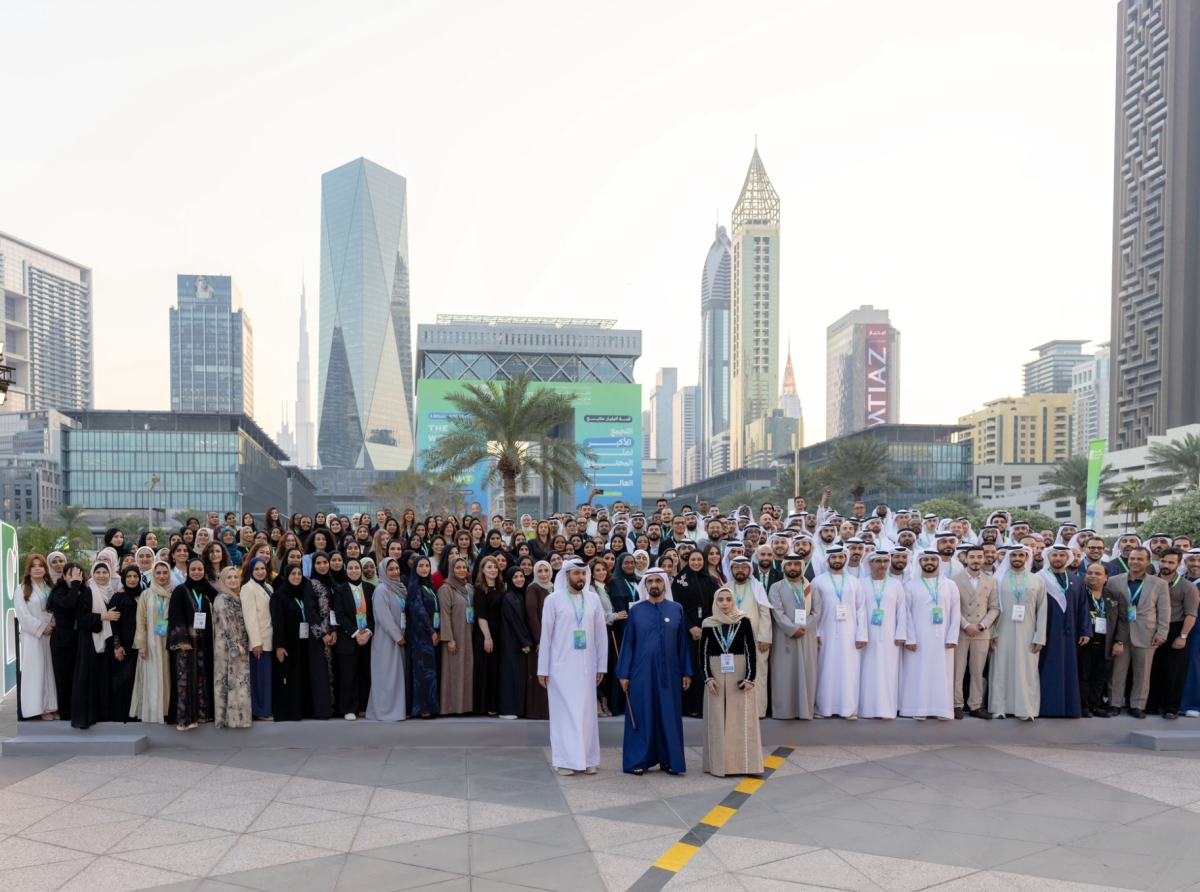 Mohammed bin Rashid Attends Graduation of 522 Content Creators at Dubai Summit